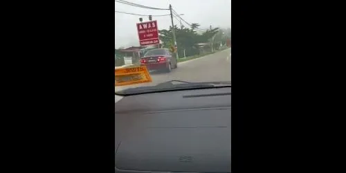 Honda City Crashes Into Four Vehicles - update11111