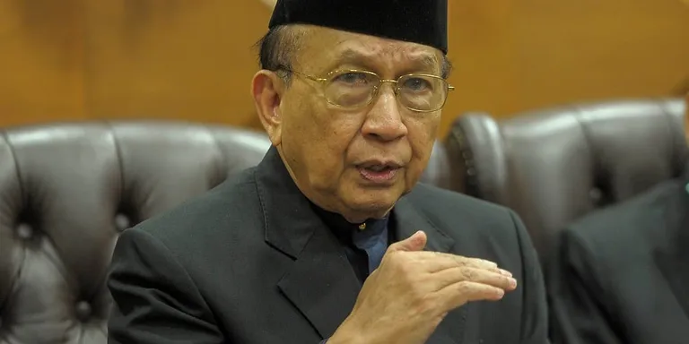 OPINION | Negeri Sembilan Royal Crisis: Rais Yatim Has Spoken — But Has He Clarified or Complicated It?