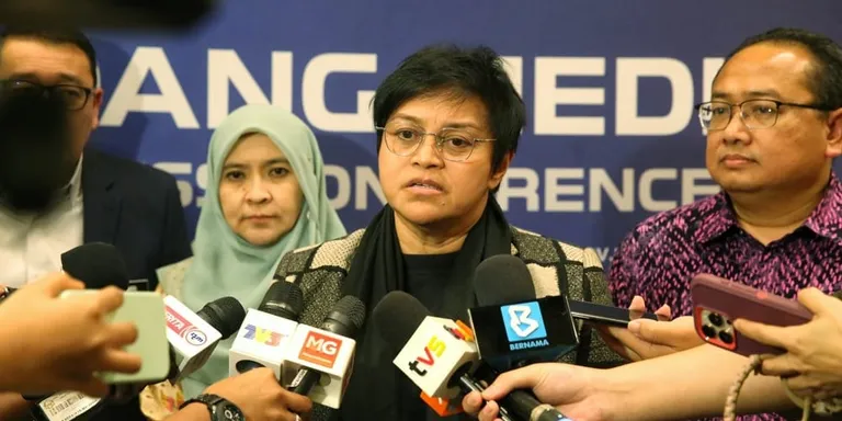 OPINION | Thank You, Azalina. We Need More Voices Like Yours