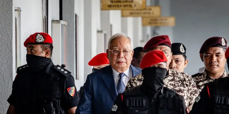 OPINION | NAJIB’S HOUSE ARREST: Has Malaysia Lost Its Moral Compass?