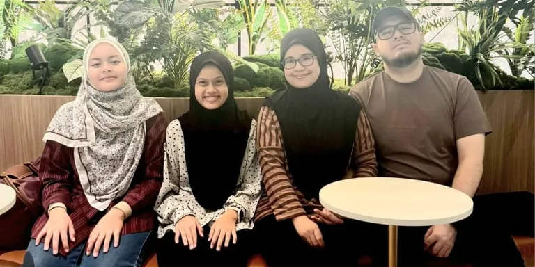 October Birthdays for our eldest son, Farouq & his wife, Nadja, and our 2 grand-daughters, Iffah Faizah & Ilfi Fatihah