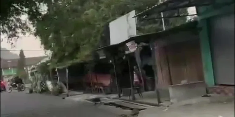 Indonesia hit by back-to-back powerful earthquakes