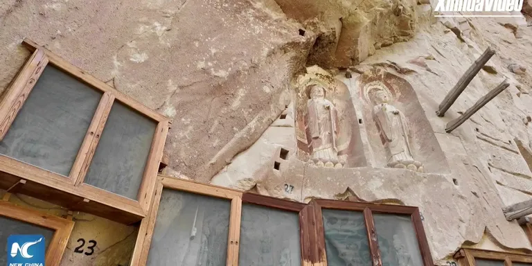 Exploring Bingling Temple Grottoes in NW China's Gansu