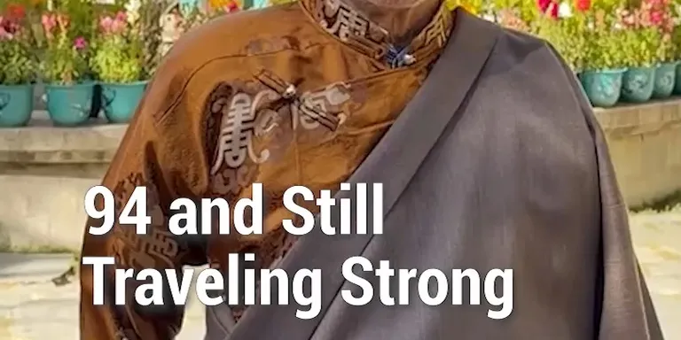 A 94-year-old man traveling solo in Lhasa, capital of the Xizang Autonomous Region, has wowed netizens after revealing he has vi...