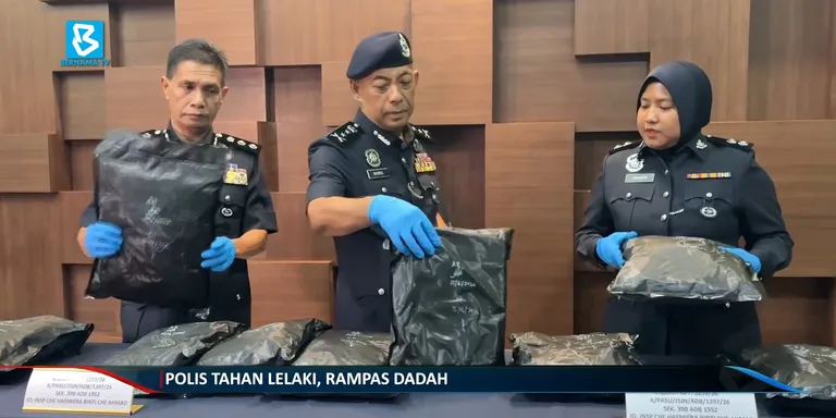 #BuletinBernama : Polis merampas dadah jenis bunga ganja seberat 14.63 kilogram dianggar bernilai RM1.17 juta dalam satu pemerik...