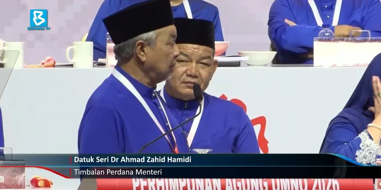 #BuletinBernama: Timbalan Perdana Menteri, Datuk Seri Dr Ahmad Zahid Hamidi meminta Kementerian Pendidikan Tinggi menyelaras den...